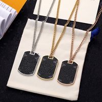 Discount gold plated emerald necklace with box Classic Presbyopia Patch Leather Army Necklace Fashion All-match Trend Nameplate Necklacess Men and Women Couple Necklaces