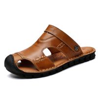 Wholesale Top quality Men s Sandals Outdoor Lawn Fashion Sandy beach shoes Luxurys Designers Lady Gentlemen flip flops Soft Bottom