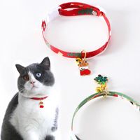 Wholesale Cat Collars Leads Puppy Accessories Bell Pendant Xmas Tree Christmas Socks Kitten Necklace Dog Collar Style