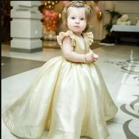 Wholesale Lovely Champagne Ball Gown Flower Girl Dresses for Wedding O Neck Backless Sweep Train Bow Child Birthday Party Gowns Girls Pageant Dress Custom Made