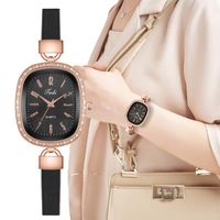 Wholesale Wristwatches Simple Square Black Watches Women Fashion Casual Leather Ladies Retro Digital Scale Dial Female Quartz Clock