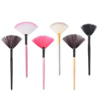Wholesale Makeup Brushes Saiantth Single Small Fan shaped Face Beauty Tool Wooden Handle Fan Foundation Cosmetic Nature Blending