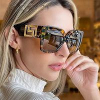 Wholesale 2021 Square Sunglasses For Women Vintage Oversized Graident Cat Eye Sun Glasses Female Black Leopard Men Shade