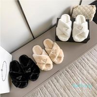 Wholesale Women fur slippers wool warm slipper house outside show style Splicing autumn womens slides Ladies Hollow Sandals Midsole Thick bottom
