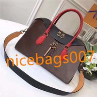 Wholesale 2021 Star Style Men s Bags High Quality Superior Suppliers package credit women handbags Fashion Ladies tote Single shoulderbag Simple