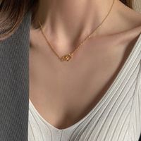 Wholesale Korean Fashion Plated Rose Gold Double Ring Necklace Hollow Heart Connected Women s Shiny Clavicle Chain