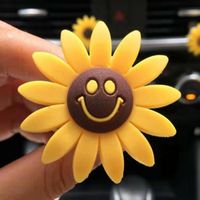 Wholesale Car Air Outlet Perfume Clip Sunflower Aromatherapy Sun Float Decor Accessories