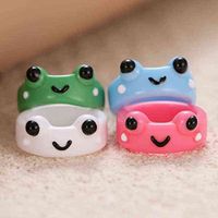 Wholesale New Cartoon Frog Rings for Men Fashion Cute Resin Women s Ring Acrylic Animal Band Jewelry Couple