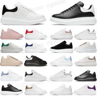 Wholesale With Box Fashion Men Shoe Designer Women Leather Lace Up Platform Oversized Sole Sneakers White Black mens womens Luxury velvet suede Casual Shoes With logo