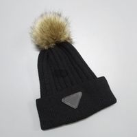 Wholesale Classic winter designer knit hats for men women high quality sports caps the Top of hat is detachable and carefully Knitted with wool