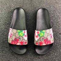 Wholesale Slippers Qaulitys Sandals Zapatillas Slides Flip Flops Man Woman Loafers Huaraches Sneakers Trainers Shoes