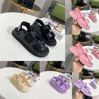 Wholesale Sandals slipper Foam Runners Bags Designer Women Rubber Patent Leather It is a kind of shoes that can be matched with clothes at will