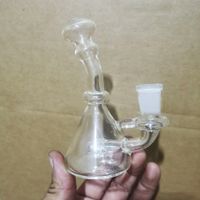 Wholesale Design Bongs Glass Water Pipes Bongs Pyrex Water Bongs with Lips mm Joint Beaker Bong Water Pipes Oil Rigs