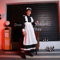 Wholesale Anime black and white maid British style pearl line long coffee shop maid Halloween cosplay costume