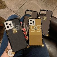 Wholesale for Iphone Case Luxurys Designers Leather Phone Cases Pro Max mini XS XR X Plus Fashion Print Design Bee Classic Back Cover Luxury Mobile Shell
