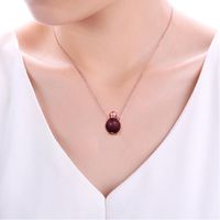 Wholesale Natural Wood Round Pendant Perfume Bottle With Diffuser Hole Necklace For Wowen Girls Necklaces