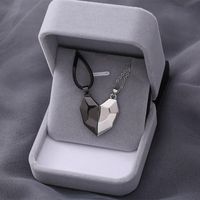Wholesale Pendant Necklaces Wishing Stone Magnetic Couple Bracelets For Women Men Lovers Attractive Heart Magnet Bracelet Necklace