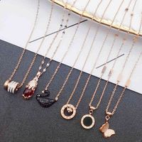 Wholesale South Korea s new door tiktok new titanium steel rose gold necklace female net red shred clavicle chain pendant factory direct sale