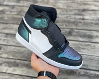 Wholesale 2021 top Authentic s HIgh OG chameleon Basketball shoes Hyper Royal jumpman University All Star union bred toe Men Women Outdoor leisure Sneakers with box