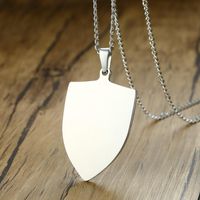 Wholesale Pendant Necklaces Pendnat Necklace Mens Shield Jewelry For Neck Stainless Steel Simple Chain Can Be Engraved Gifts Male Accessories