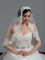 Wholesale New Elbow Length Bridal Veils Lace Applique Edge One Layer Short Tulle Wedding Accessories Bride Hair Headpieces