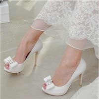 Wholesale Top Quality Crystals Wedding Shoes cm High Heel Bridal Shoes Custom Made Ivory Red Party Women Shoes For Wedding