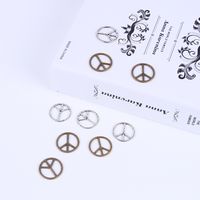 Wholesale 2015Hot selling Retro peace symbol charm silver copper DIY jewelry pendant fit Necklace or Bracelets x