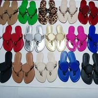 Wholesale Classic Summer beach slippers Bright black women shoes Clip toe Flip flops sexy Flat heel Lady slippers Belt buckle Soft cow Leather sandals Large size us4 us11
