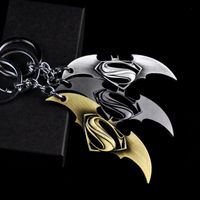 Wholesale Bat Battle Superman Car Keychain Men and Women Metal Car Pendant Creative Gifts
