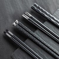 Wholesale 5 Pairs Chopsticks Set Pointed Chop sticks Commonly Used In Home Use and A Box of mm Black Dinner Chopsticka33