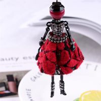 Wholesale Pendant Necklaces Statement Flower Doll Necklace Dress Handmade French S Alloy Girl Women Fashion Jewelry