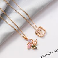 Wholesale Korean Zircon Clover Pendant Necklace For Women Fashion Crystal Titanium Steel Flower Leave Chain Choker Jewelry Necklaces