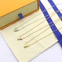 Wholesale Classic Designer Pendant Charm Bracelets gold love V Necklace Ear Studs fashion Jewelrys Wristband plated letter simple heart Luxury Pendants Titanium NO BOX