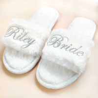 Wholesale Personalized Wedding Coral Slippers Custom Bridesmaid Slippers Bride Slippers Bridal Shower Hen Night Bachelorette Party Gifts