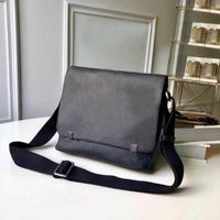 Wholesale High quality handbags classic men s messenger bags fashionable styles best choice for going out with dust bag and box