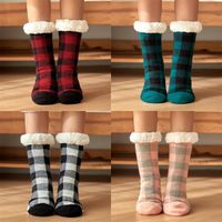 Wholesale 2021 Christmas Winter Warm Children s Floor Carpet Socks Grid Printed Home Plush Mid calf Length Sock Fashion Cute Kids Slippers Stockings G15BT51