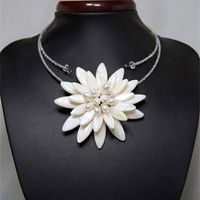 Wholesale shell flower pearl beads chocker necklace With MOP Shell