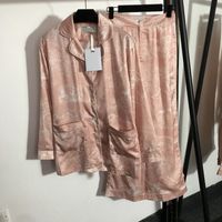 Wholesale Luxury Soft Touch Pajamas Set Personality Print Designer Women Sleepwear Patterns Long Sleeve Nightgown