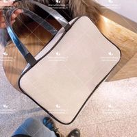 Wholesale 2021 designer fashion letter Totes cosmetic bag canvas large capacity required for tourists wash gargle pure color portable handbag
