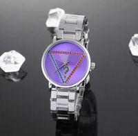 Wholesale Simple vintage women watches designer triangle shape female fashion wristwatches high quality casual elegant ladies quartz watch