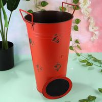 Wholesale Decorative Flowers Wreaths Rustic Iron Bucket With Blackboard Dried Flower Container Desktop Decoration Pography Props Red