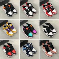 Wholesale Infants s Toddler Kids Basketball Shoes Pine Green Game Royal Scotts Obsidian Chicago Bred Sneakers Multi Color Tie Dye size