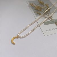 Wholesale 18k Genuine Gold titenium Steel Moon Pendant Freshwater Pearl Necklace Light Luxury Exquisite Net Red Savi the Same Woman