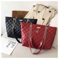 Wholesale high quality wholale big capacity deer plaid sling shoulder chain quilted bags women handbags tote
