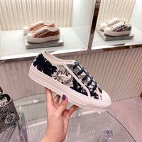Wholesale Designer Casual Shoe Black Classical Ladies Embroidery Canvas Low Top Platform Leather Sneaker Letters Lace Up Luxury Woman Shoes Fashion Printed Sneakers On Sale