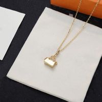 Wholesale Women s Pendant Necklace light luxury personalized fashion item versatile Valentine s Day gift souvenir for friends and lovers