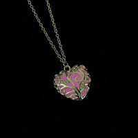 Wholesale Pendant Pendants Jewelry Valentines Day Blue Glowing Heart Necklace Dark Fairy Magical Glow In The Darks Necklaces Drop Delivery Bdu