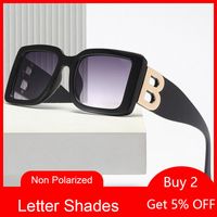 Wholesale Sunglasses Elegance Letter Shades Modern Black Square Women Men Fashion Industry Big Frame Sun Glasses Retro Points