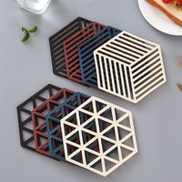 Wholesale Creative hexagonal silicone dining table insulation pad placemat geometric anti scalding bowl mat kitchen bar hollow coaster