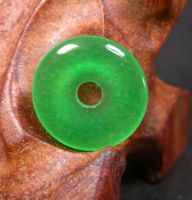 Wholesale Certificate Chinese Ice Green quartzite jade pendant circle donut amulet mm
